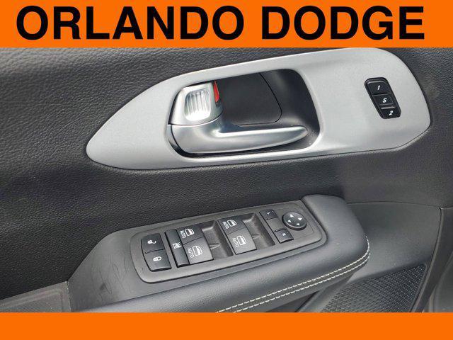 new 2024 Chrysler Pacifica car, priced at $52,705