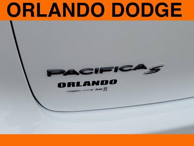 new 2024 Chrysler Pacifica car, priced at $52,705