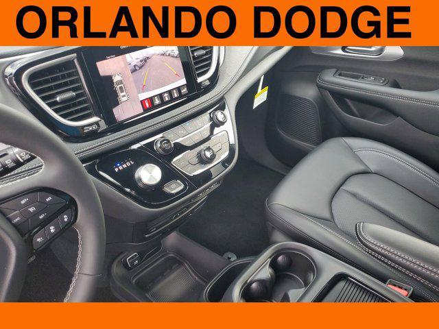 new 2024 Chrysler Pacifica car, priced at $52,705