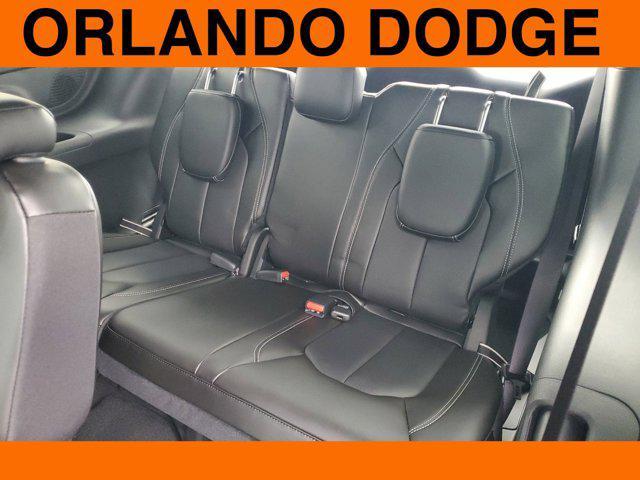 new 2024 Chrysler Pacifica car, priced at $52,705