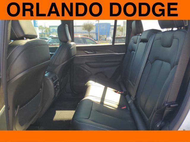 new 2025 Jeep Grand Cherokee car, priced at $48,625