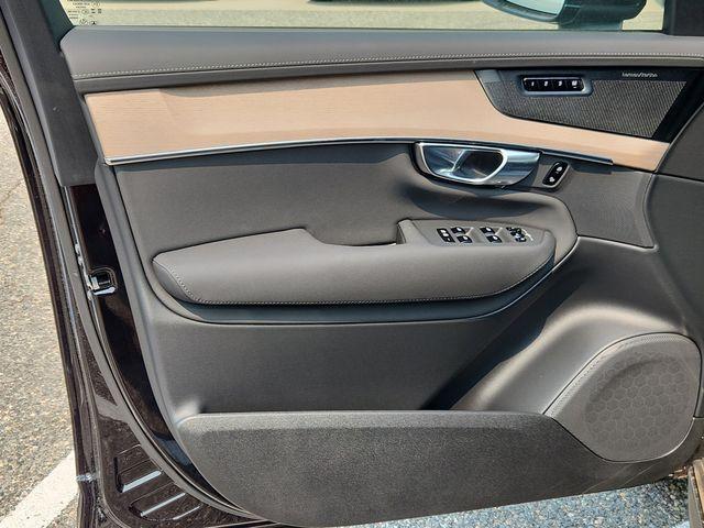 new 2025 Volvo XC90 car, priced at $65,555