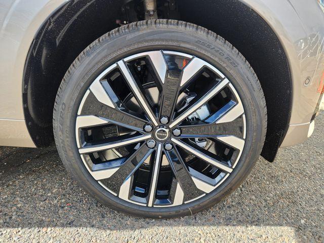 new 2026 Volvo XC60 car, priced at $62,055