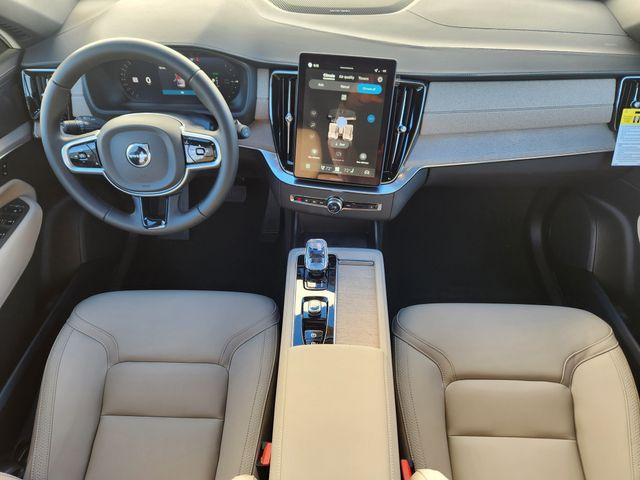 new 2026 Volvo XC90 Plug-In Hybrid car