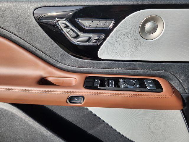 new 2026 Lincoln Aviator car