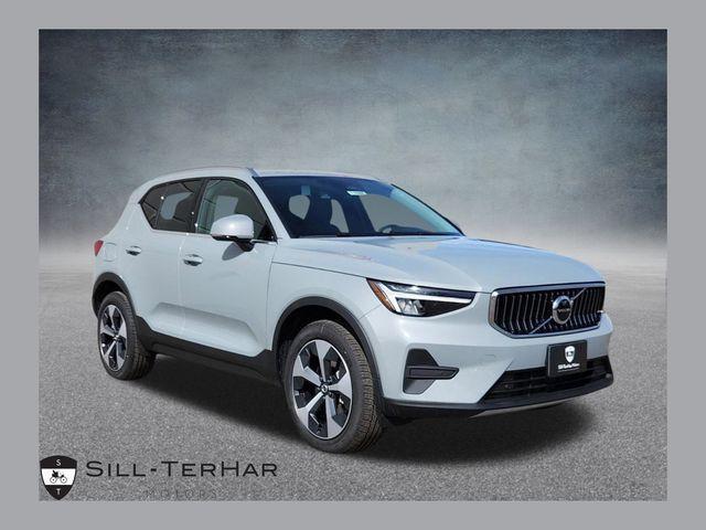 new 2025 Volvo XC40 car, priced at $46,035