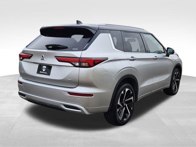 used 2023 Mitsubishi Outlander car, priced at $25,961