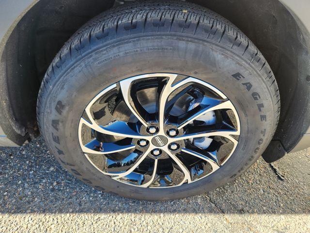 new 2025 Lincoln Nautilus car, priced at $47,266