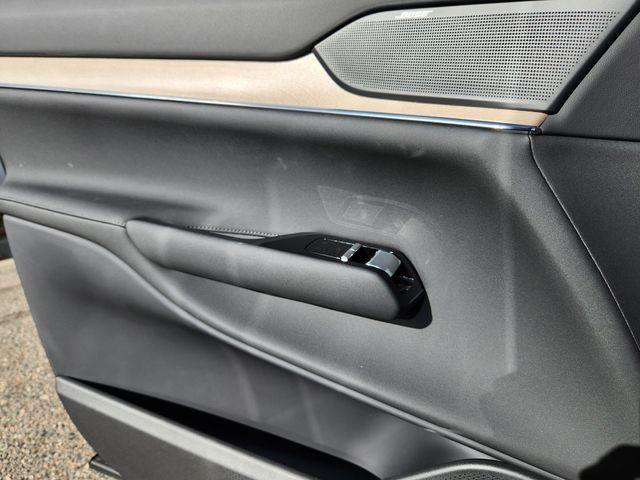 new 2025 Volvo EX90 car, priced at $79,693