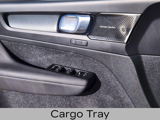 used 2021 Volvo XC40 car, priced at $24,380