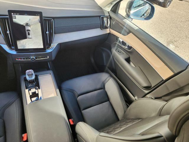 new 2025 Volvo XC90 car, priced at $69,155