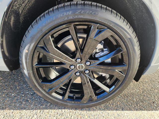 new 2026 Volvo XC60 car, priced at $67,370