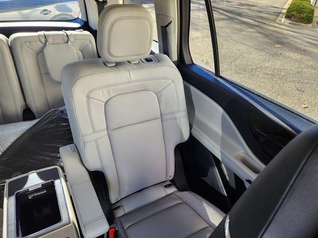 new 2026 Lincoln Aviator car