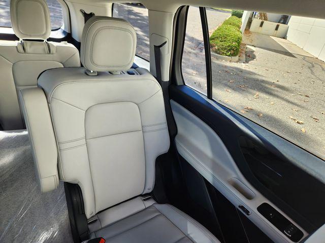 new 2026 Lincoln Aviator car