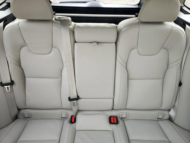 new 2026 Volvo XC60 car