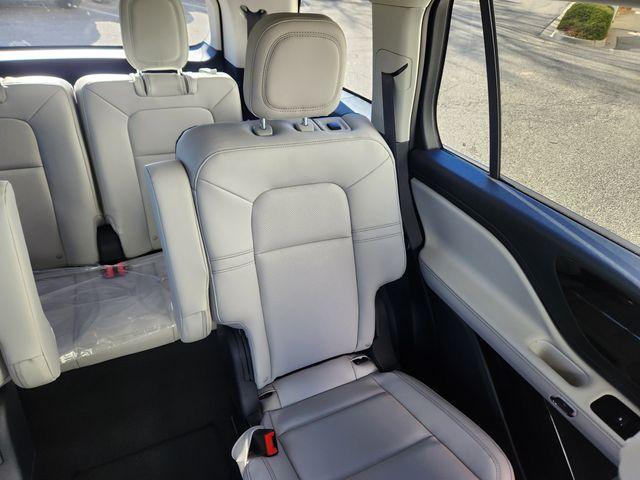 new 2026 Lincoln Aviator car