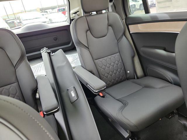 new 2025 Volvo XC90 car, priced at $69,145