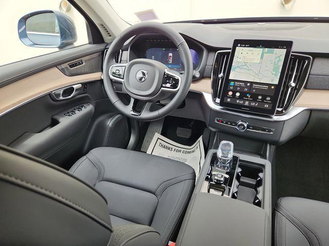 new 2025 Volvo XC90 car, priced at $69,145
