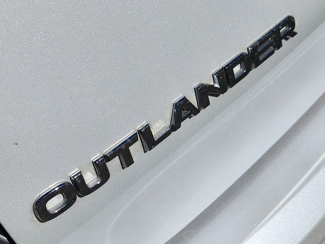 used 2022 Mitsubishi Outlander car, priced at $26,961