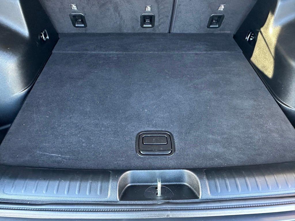 used 2019 Jeep Cherokee car, priced at $18,546