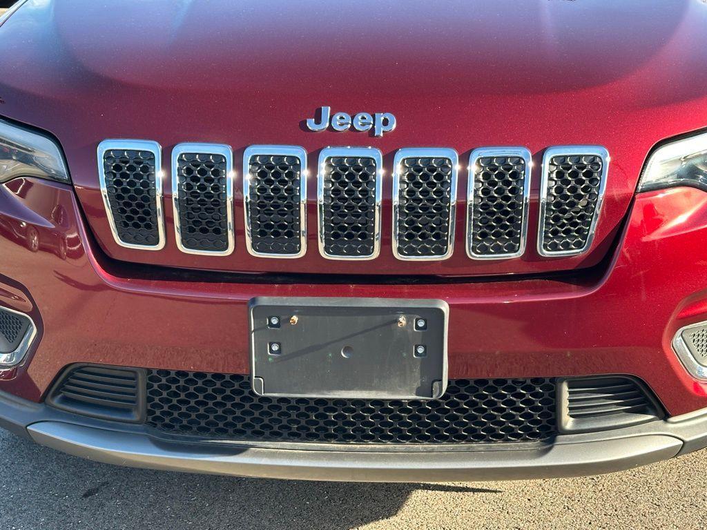 used 2019 Jeep Cherokee car, priced at $18,546