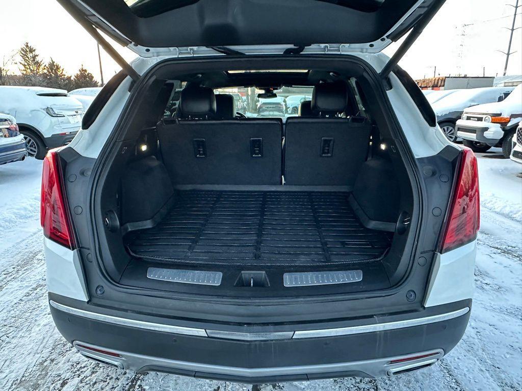 used 2021 Cadillac XT5 car, priced at $24,917