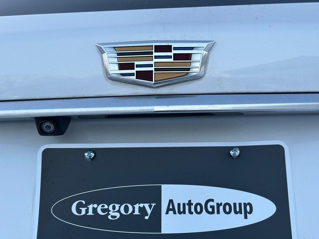 used 2021 Cadillac XT5 car, priced at $24,917