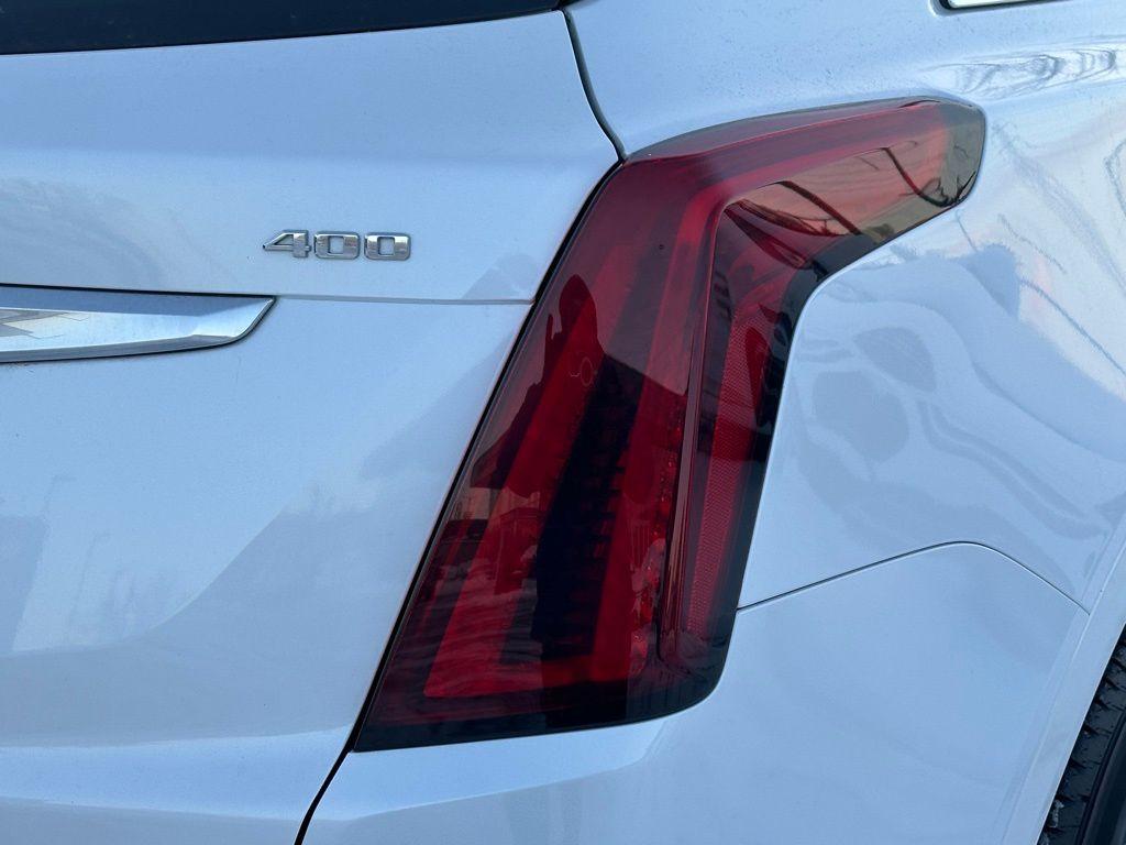 used 2021 Cadillac XT5 car, priced at $24,917