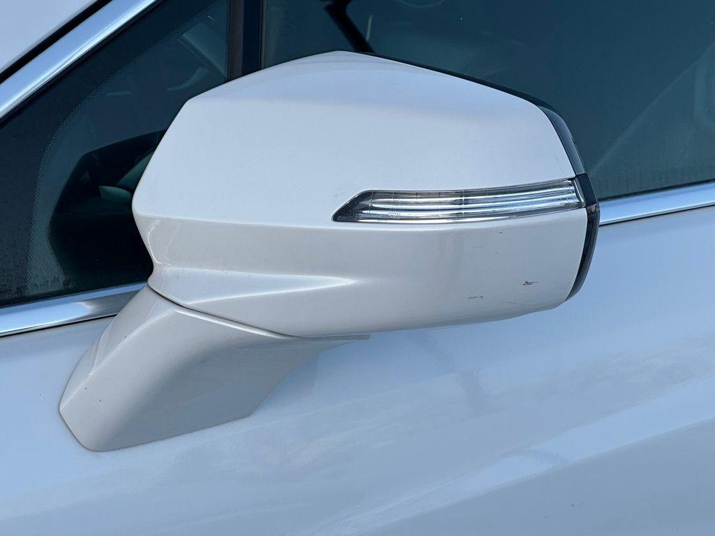 used 2021 Cadillac XT5 car, priced at $24,917