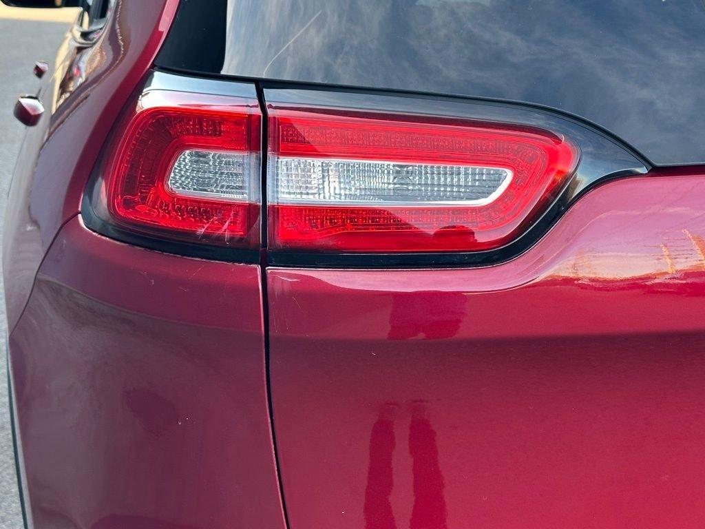 used 2016 Jeep Cherokee car, priced at $11,983