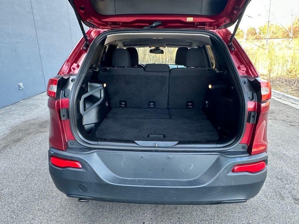 used 2016 Jeep Cherokee car, priced at $11,983