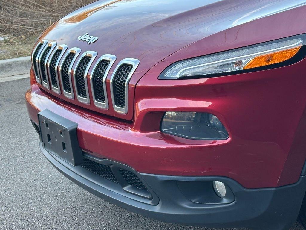 used 2016 Jeep Cherokee car, priced at $11,983