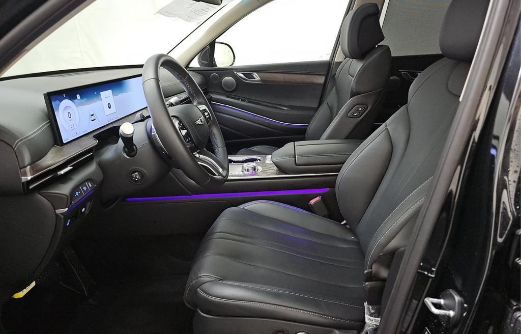 used 2025 Genesis GV80 car, priced at $49,914