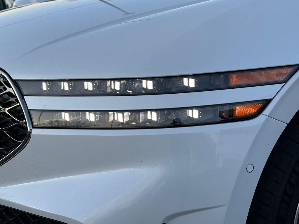 used 2025 Genesis G90 car, priced at $67,450