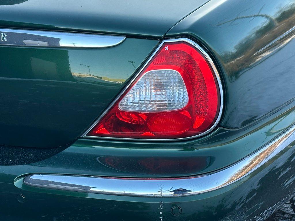 used 2007 Jaguar XJ car, priced at $8,463