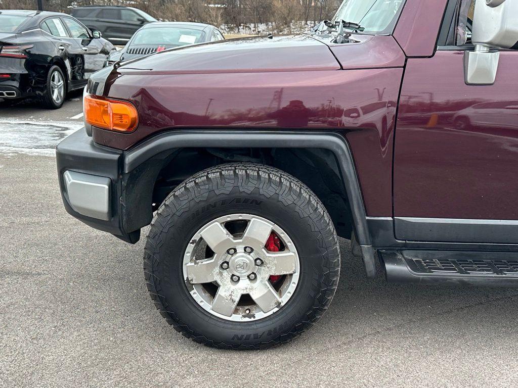 used 2007 Toyota FJ Cruiser car, priced at $8,933