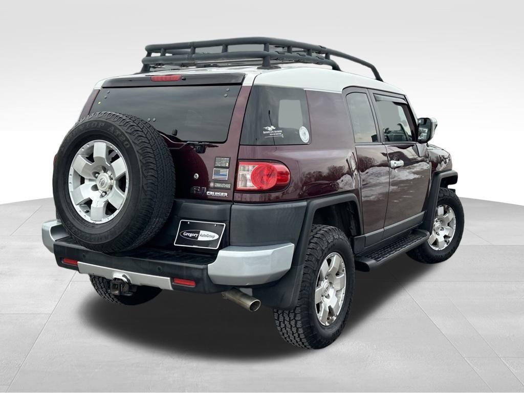 used 2007 Toyota FJ Cruiser car, priced at $8,933