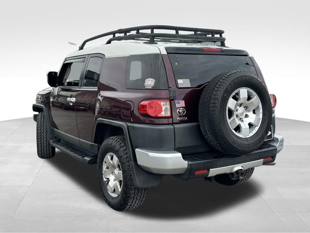 used 2007 Toyota FJ Cruiser car, priced at $8,933
