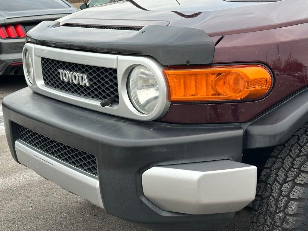 used 2007 Toyota FJ Cruiser car, priced at $8,933