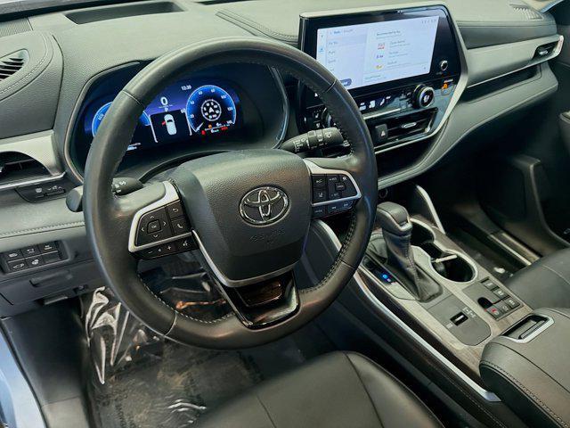 used 2023 Toyota Highlander Hybrid car, priced at $43,443