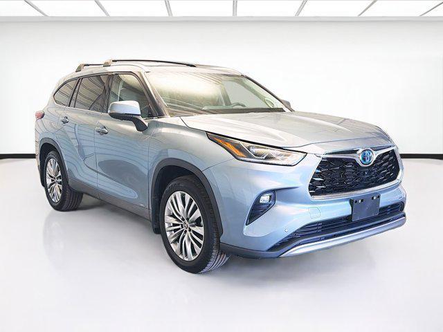 used 2023 Toyota Highlander Hybrid car, priced at $43,443