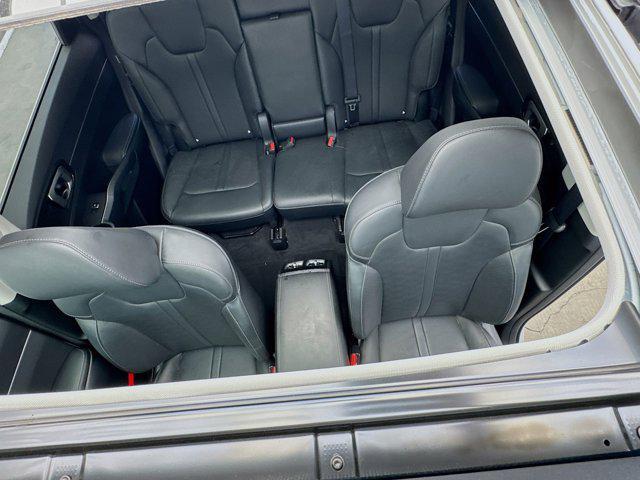 used 2025 Kia Sorento car, priced at $30,998