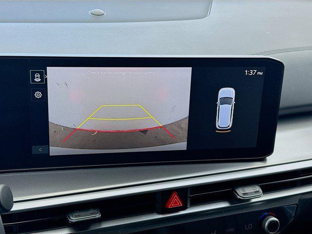 used 2025 Kia Sorento car, priced at $30,998