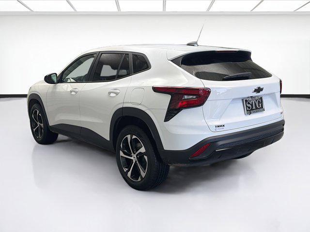 used 2025 Chevrolet Trax car, priced at $20,250