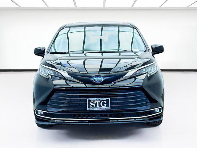 used 2022 Toyota Sienna car, priced at $32,888