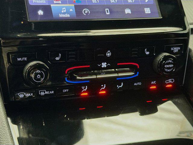 used 2023 Jeep Grand Cherokee L car, priced at $26,999