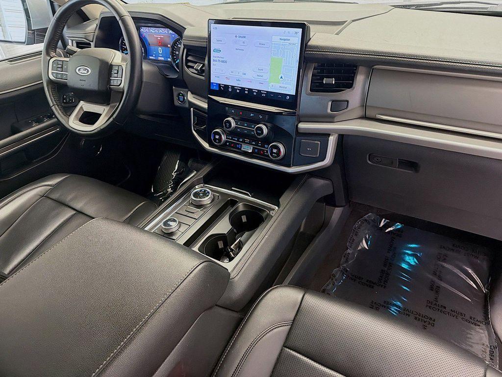 used 2024 Ford Expedition car, priced at $34,835