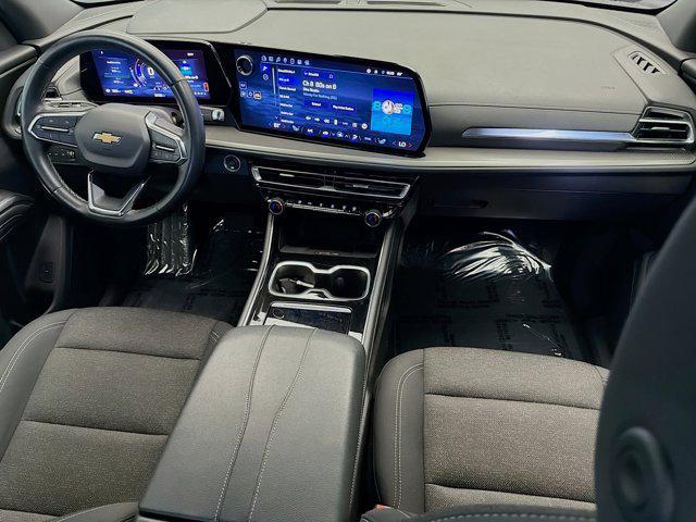 used 2024 Chevrolet Traverse car, priced at $33,895