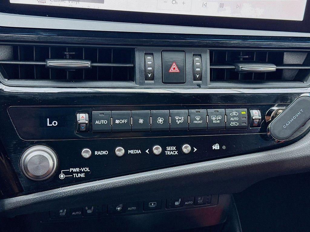 used 2023 Lexus ES 300h car