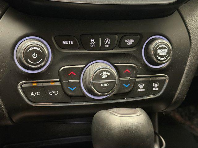 used 2019 Jeep Cherokee car, priced at $13,987